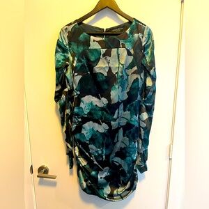 Scrunch bottom zipper back dress